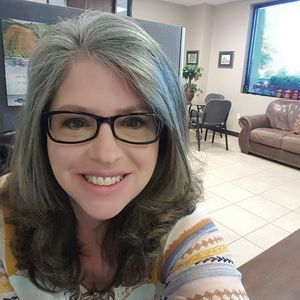 Meet your Posher, Sharon